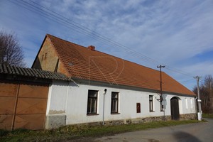 Prodej domu s pozemkem ke komerčním účelům, Načeradec okr. Benešov