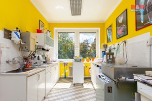 Prodej 4/5 dentálního střediska, 260 m2, Opava