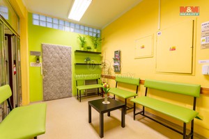 Prodej 4/5 dentálního střediska, 260 m2, Opava