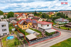 Dům pro bydlení a podnikání, 5+1 a 1+kk, 300 m2, Pištín