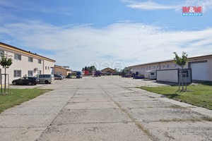 Prodej obchodního objektu, 1500 m2, Zbraslavice