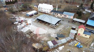 Prodej výrobní haly a skladu 726 m2, prostoru 4693 m2