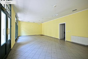 Prodej obchodního prostoru 55 m2