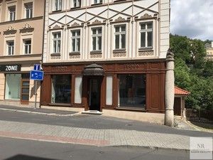 Prodej obchodní prostor 150m2, výloha, ulice Zámecký vrch, Karlovy Vary