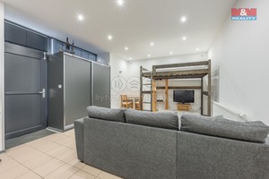 Prodej komerčního prostoru, 45 m2, Kladno, Švermov