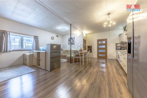 Prodej obchod a služby, 70 m2, Benešov nad Ploučnicí