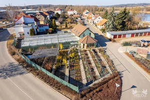 Zahradnictví s pozemky na prodej v Blatné