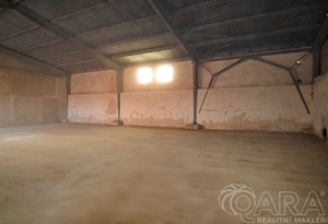 Prodej skladovací haly 981 m2 na pozemku 3 060 m2 - Psáry - Dolní Jirčany