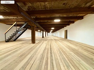 Prodej skladového prostoru 1 200 m2