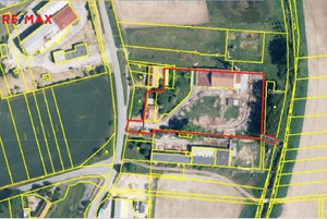Prodej komerčního areálu s domem, 9.803 m2
