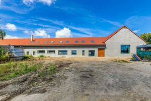 Prodej komerční stavby- sklad, showroom, kanceláře, byty, 834 m2 - Ševětín
