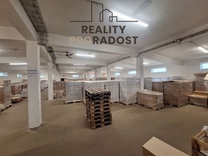 Prodej skladových prostor 1920m2 s pozemkem Vítkov, okr. Opava