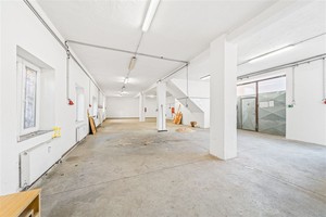 Prodej komerčního víceúčelového areálu o užitné ploše 772 m2, pozemek 1035 m2, Vančurova, Karlovy Va
