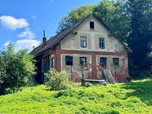Pozemek se stodolou 979 m2