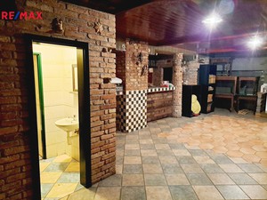 Prodej obchodního prostoru 99 m2