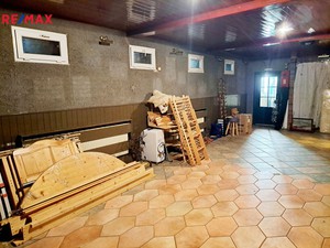 Prodej obchodního prostoru 99 m2