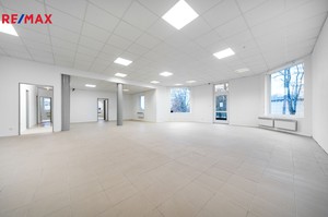 Prodej komerční nemovitosti 227 m2, Benešov.