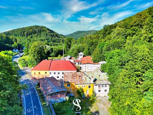 Prodej komerčního areálu Valšův důl - Dlouhá Loučka u Uničova