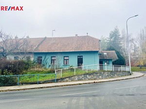 Prodej stavby s pozemkem v centru Ždánic, 130 m2
