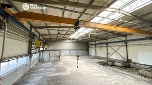 Prodej výrobně - skladového areálu, 2 279 m2, Brno-jih