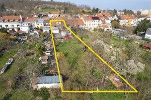 Nabízíme k prodeji nemovitost s velkou perspektivou na ulici Štursova v Brně-Komíně.