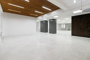 Prodej unikátního komerčního objektu, 1 073 m2 - Tábor