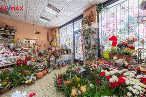 Obchod s květinářstvím, ul. Písečná, Chomutov