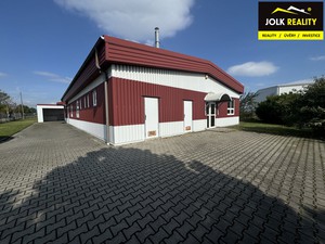Pronájem obchodní prostory o užitné ploše 315 m2 + pozemek 1622 - Vítkov