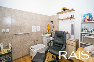 Prodej obchodního prostoru o výměře 49 m2 na ulici Bašty