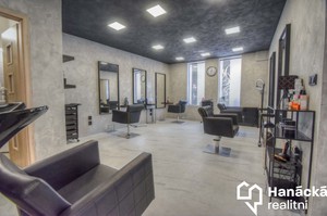 Prodej zařízeného salonu + přenechání pronájmu prostor
