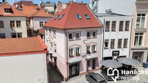 Prodej zařízeného salonu + přenechání pronájmu prostor