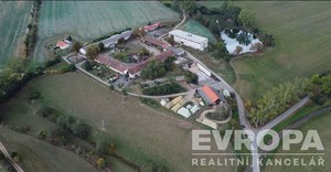 Zemědělský areál o rozloze 27.424 m2