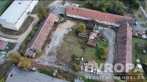 Zemědělský areál o rozloze 27.424 m2