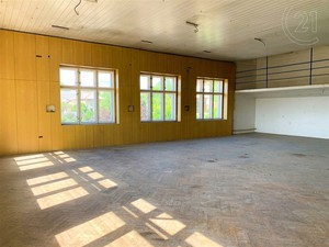 Ateliér 150 m2, Jenišovice