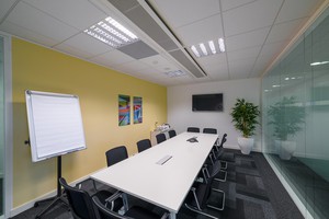 Zařízená kancelář pro 2-3 osoby, Prague River Garden