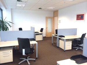 Zařízená kancelář pro 2-3 osoby, Brno Spielberk