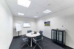 Zařízená kancelář pro 2-3 osoby, Praha - Rosmarin, Praha 7 - Holešovice