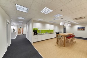 Zařízená kancelář pro 4 a více osob, Praha - Rosmarin, Praha 7 - Holešovice