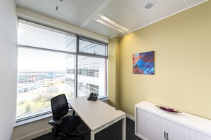 Zařízení kancelář pro 4 a více osob, Praha - Nové Butovice, budova C