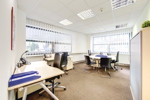 Zařízená kancelář pro 1-2 osoby, Praha Burzovní palác