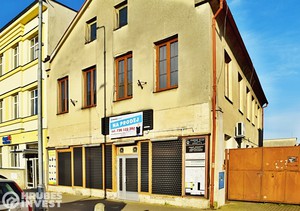 Prodej komerčního prostoru se 3 byty, 658 m2 - Holice