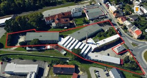 Průmyslový areál na pozemcích 10.443 m2, celkem 4.100 m2 užitných ploch, ul. Duk