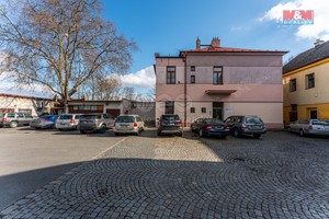 Prodej obchodního objektu, 2102 m2, Pardubice, ul. J. Palacha